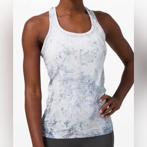 Lululemon Swiftly Tech Racerback 2.0 *Multi Dye
Multi Dye White / Grey / Black